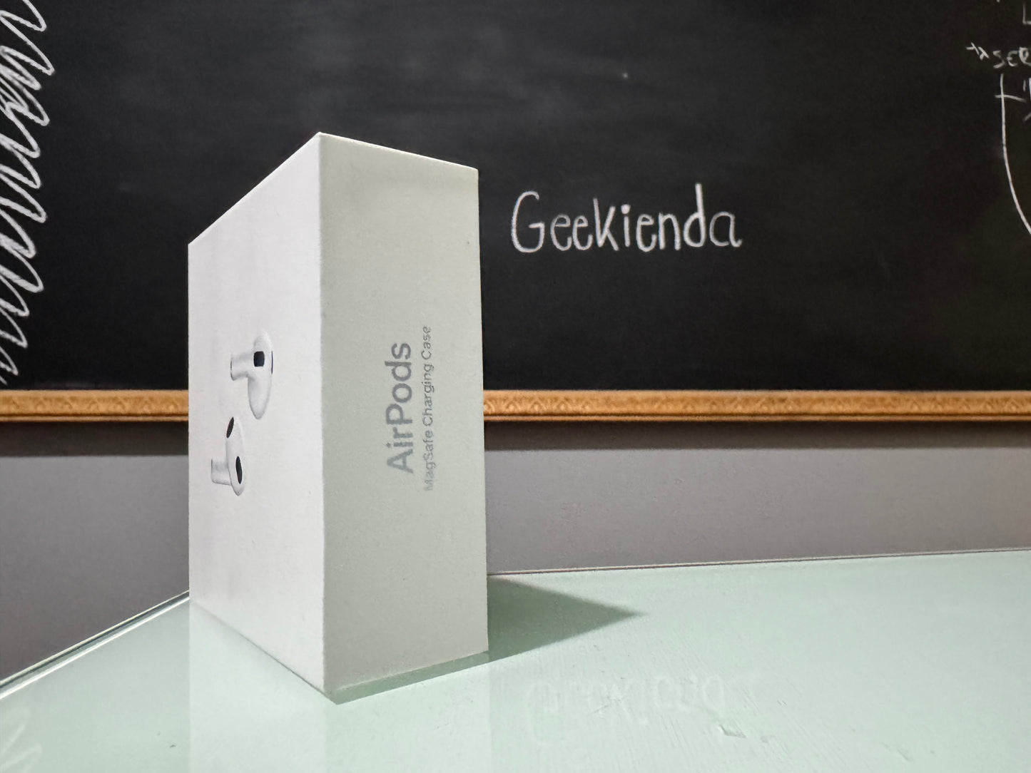.Geekienda - gadget audifonos airpods tercera generacion compatible con cualquier producto apple - marca Apple