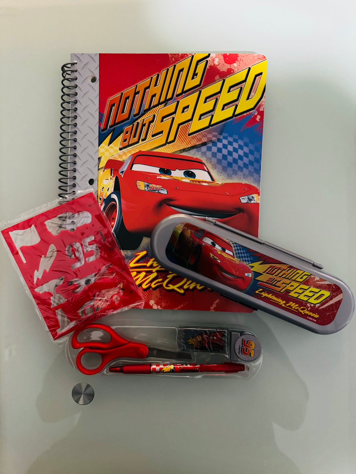.Geekienda - libreta y estuche de rayo mcqueen - disney cars programas infantiles / papelería