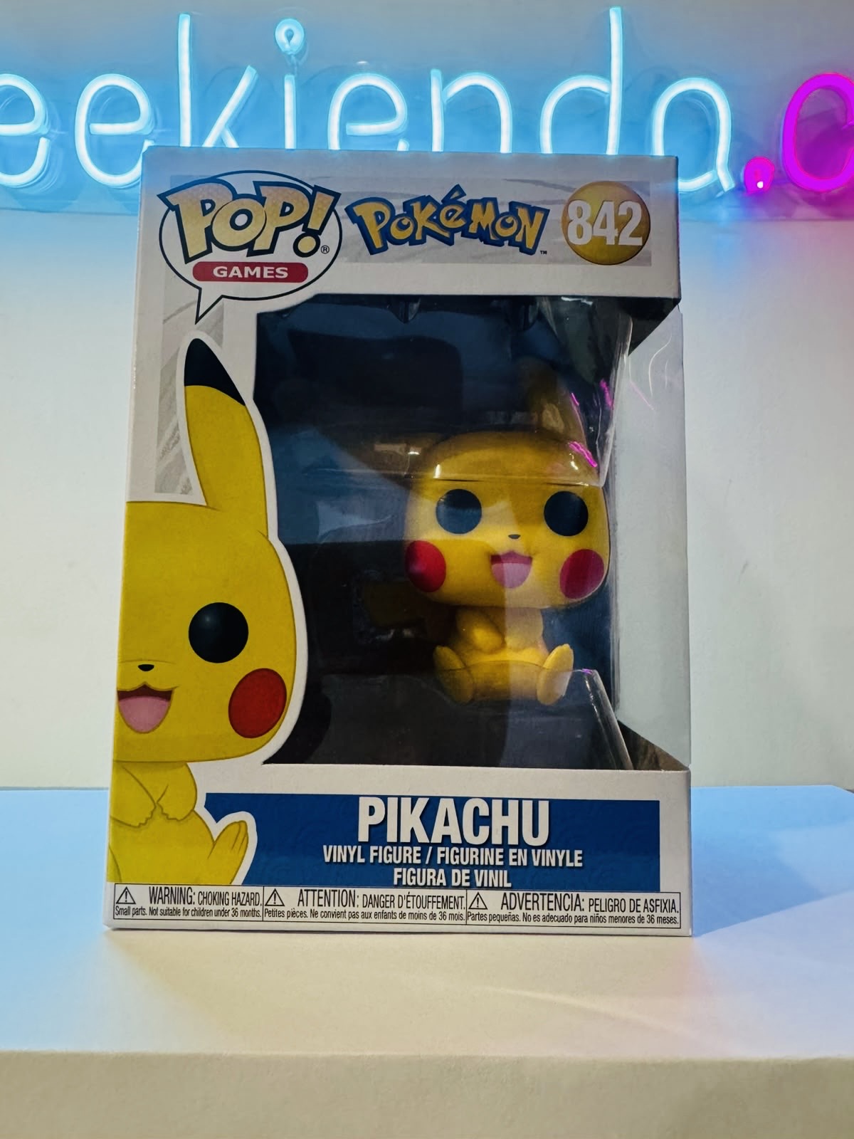 .Geekienda - Funko Pop games 842 Pikachu sentado  - Pokémon